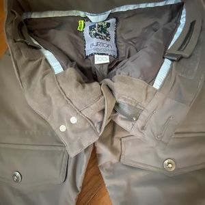 Burton Ski/Snowboard pants Can work for Girls